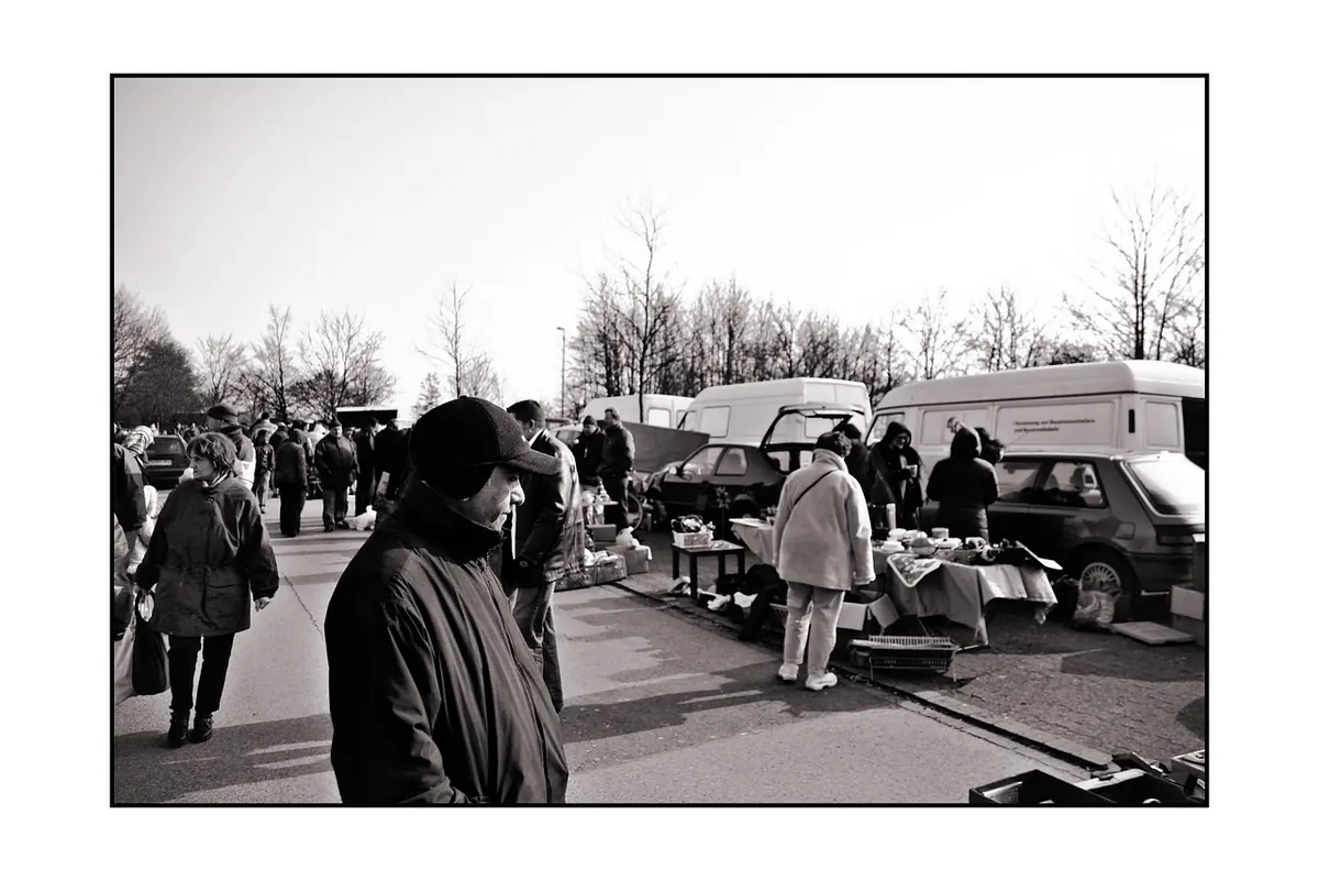 A Local Guide to Antiquing in the UK: Fairs, Markets and Provincial Auction Houses